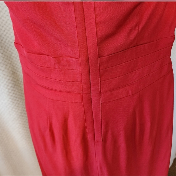 PENDING SALE woman size 10 crimson red fitted midi dress - Picture 12 of 14